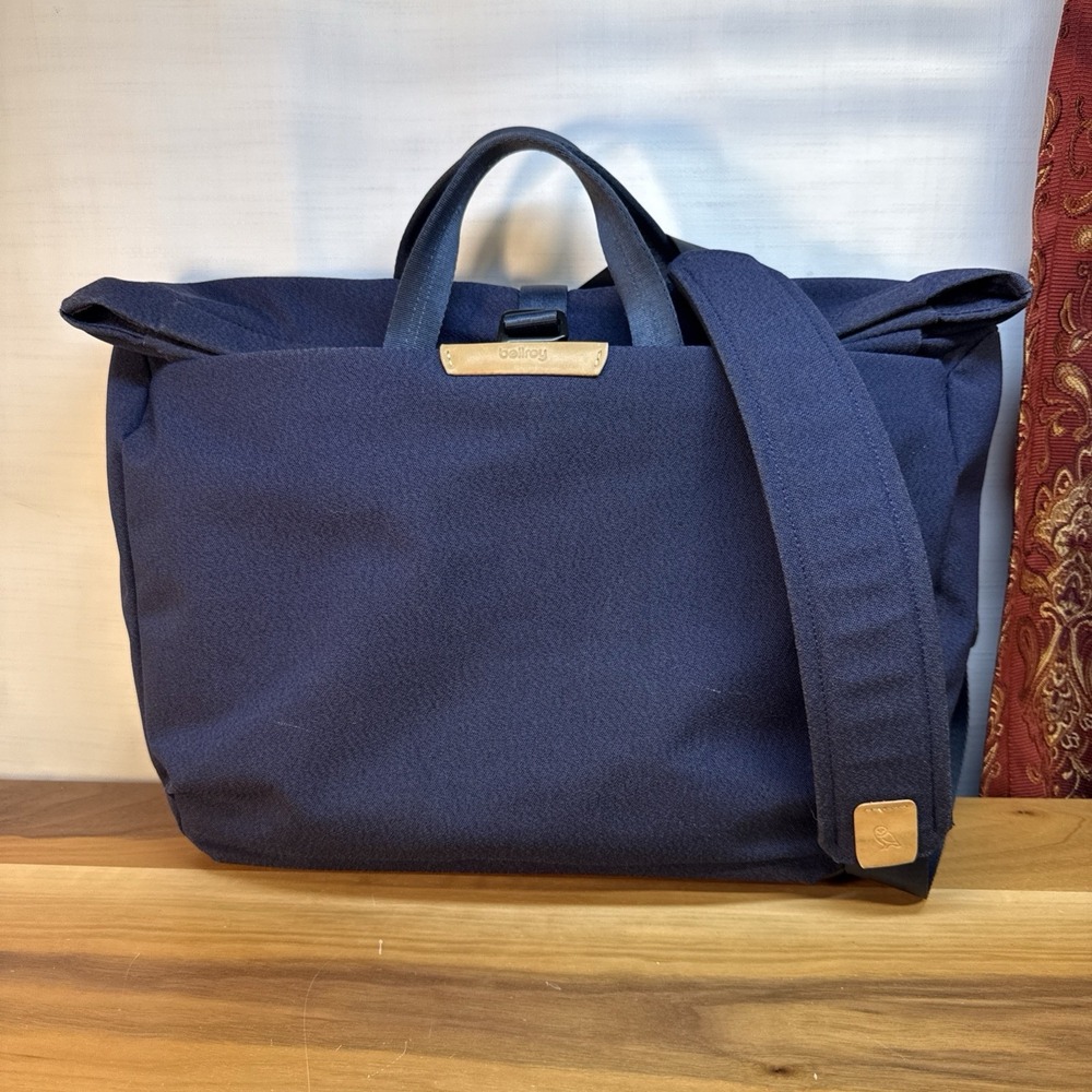Bellroy System Work Messenger Bag Ink Navy Blue Crossbody Travel Pockets Unisex